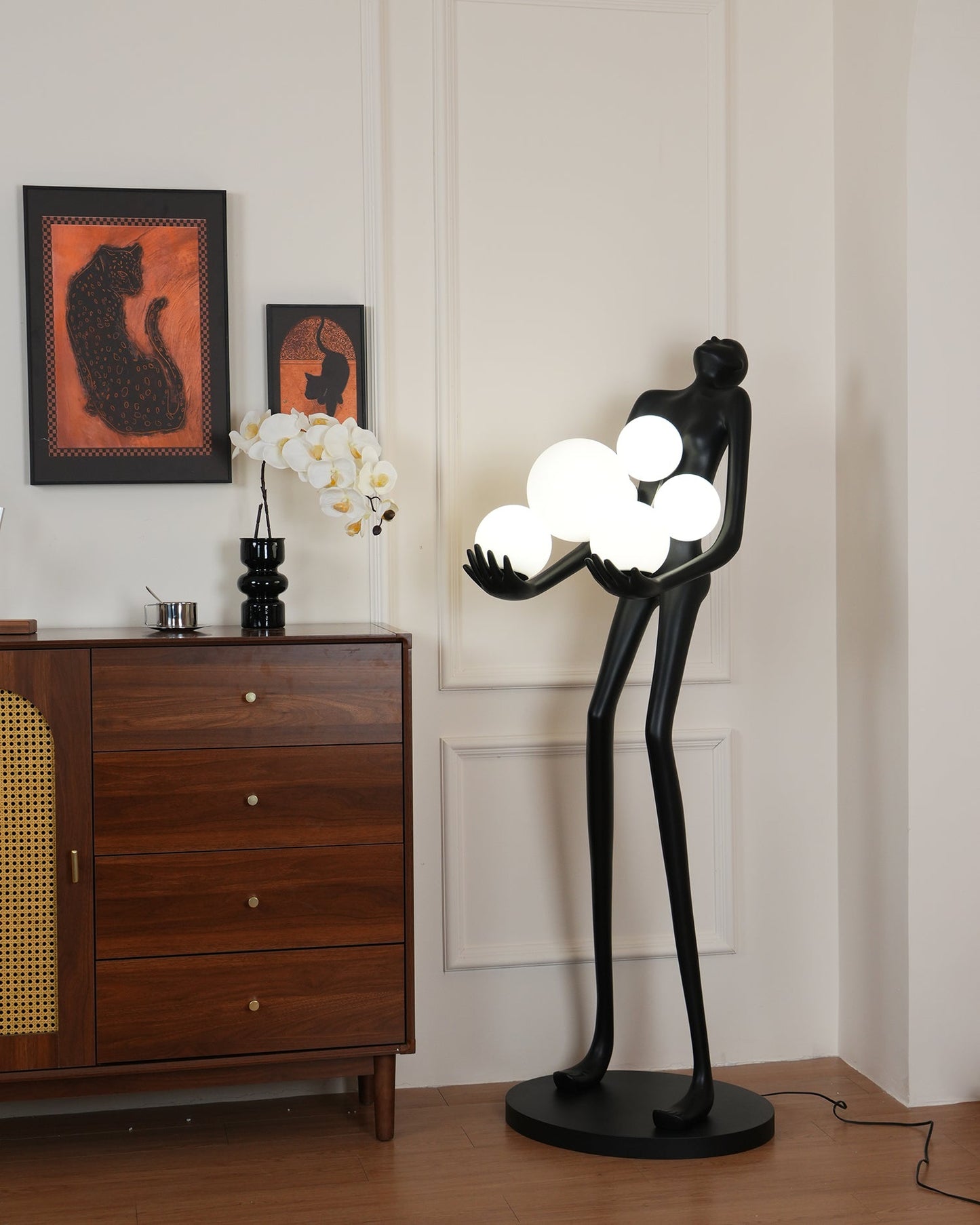 Embrace Sculpture Floor-mounted Lamp Floor Lamp