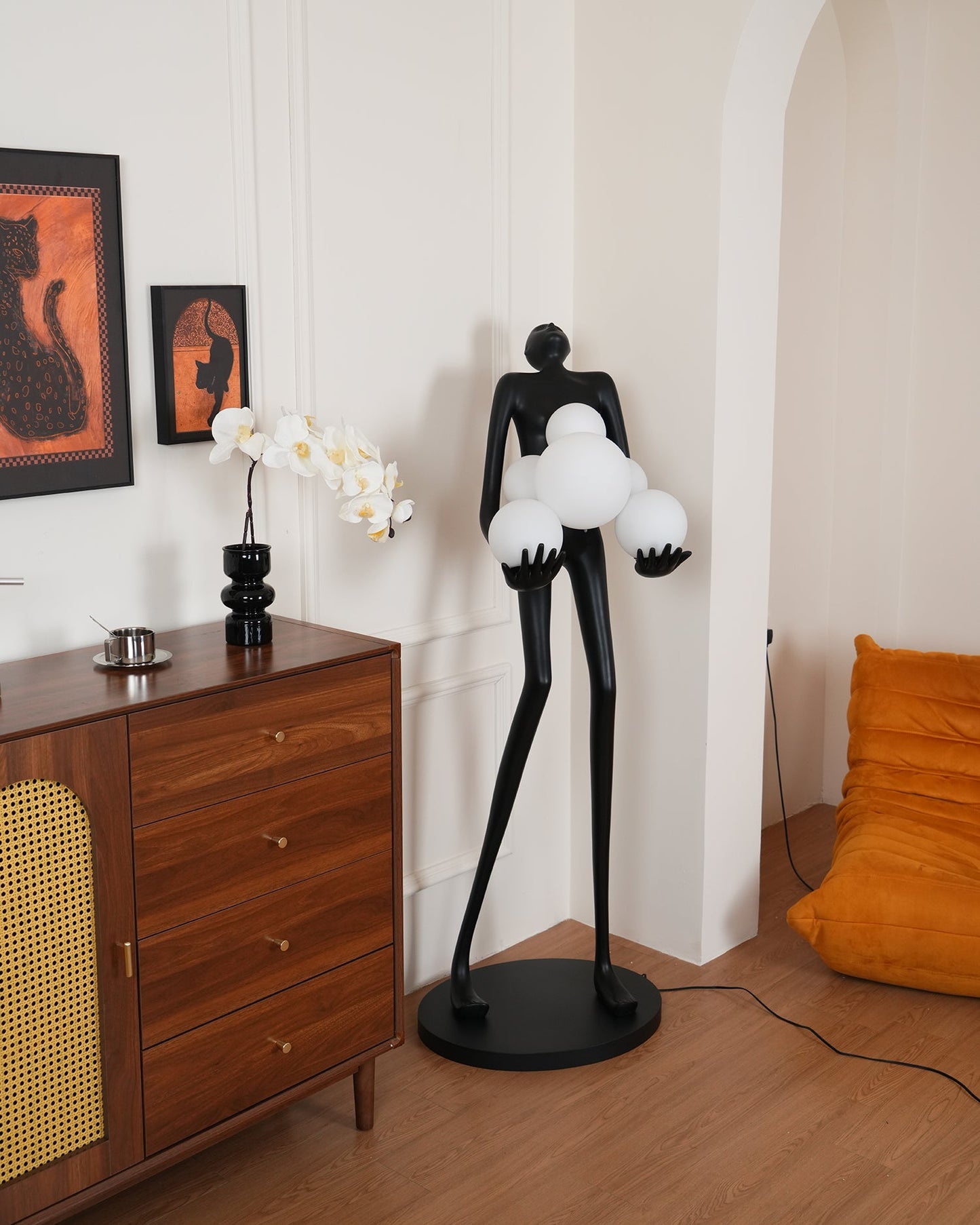 Embrace Sculpture Floor-mounted Lamp Floor Lamp