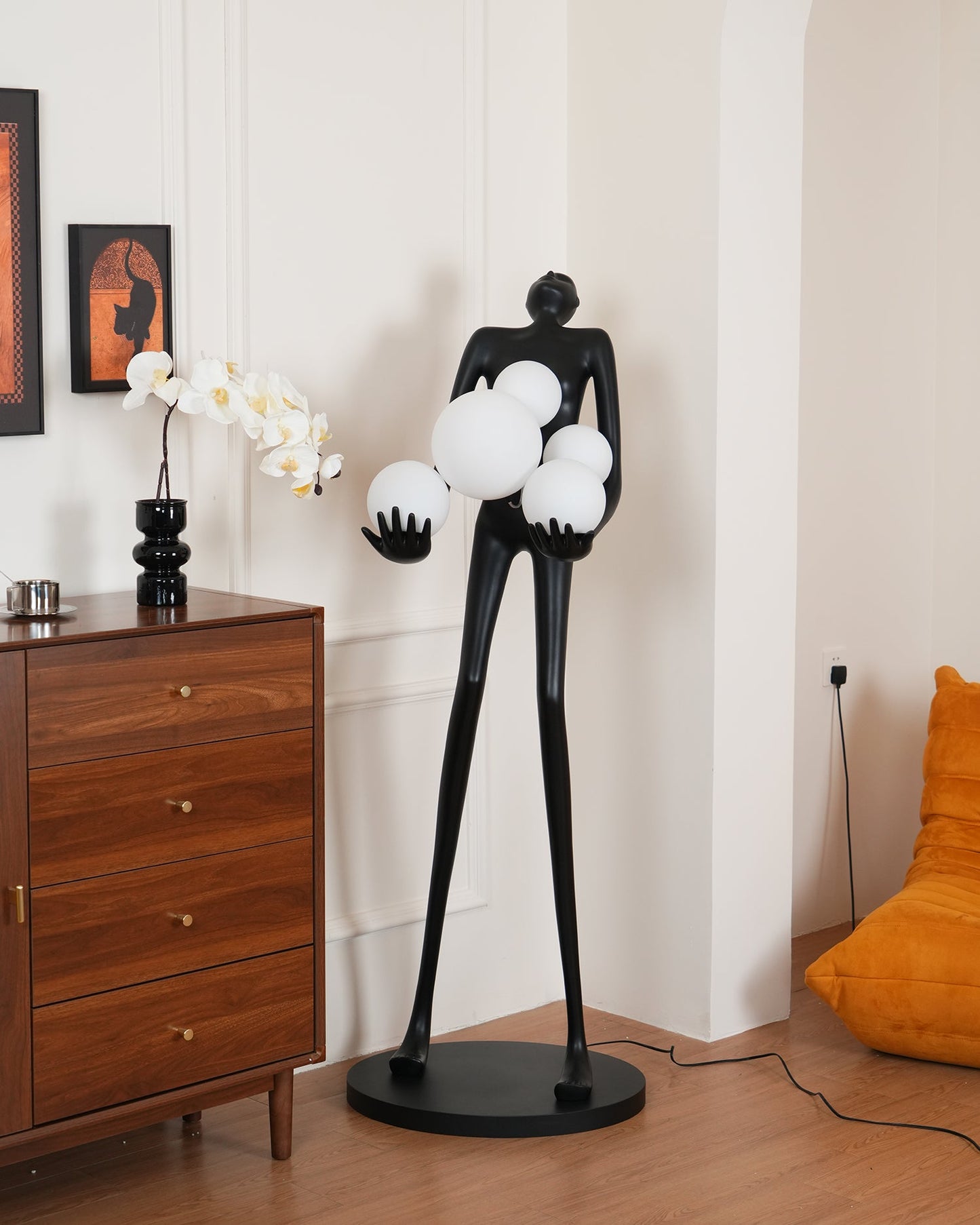 Embrace Sculpture Floor-mounted Lamp Floor Lamp