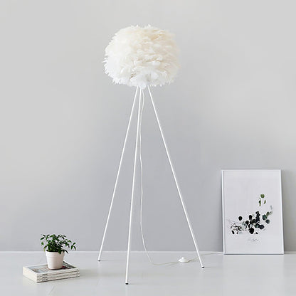 Eos Feather Floor Lamp