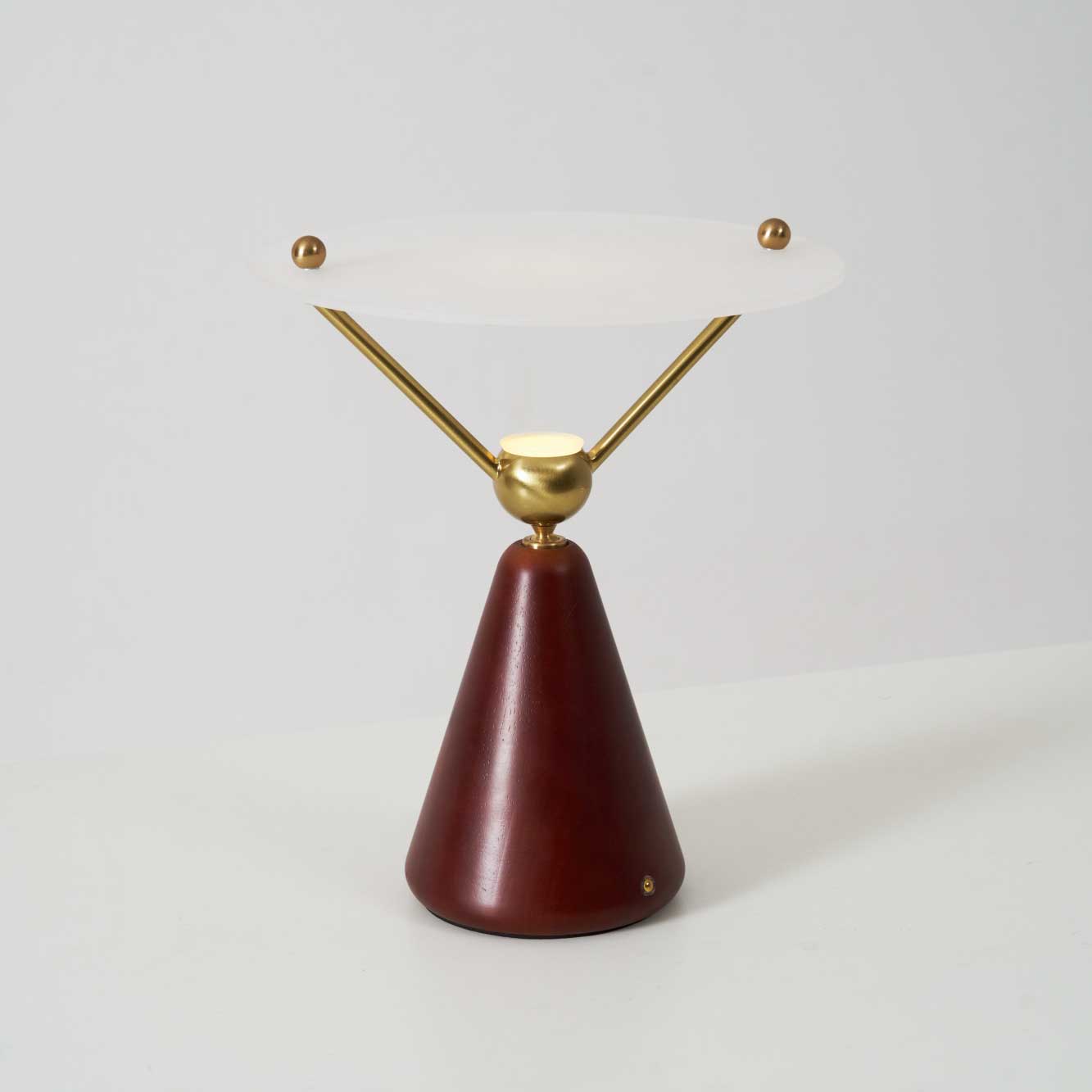 Equoray Table Lamp