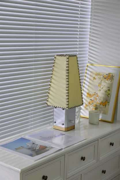 Estela Table Lamp