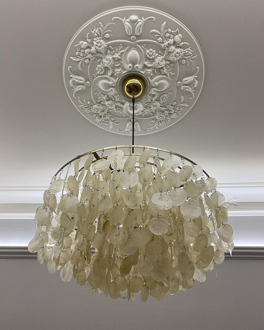 Round Shell Pendant light Chandelier