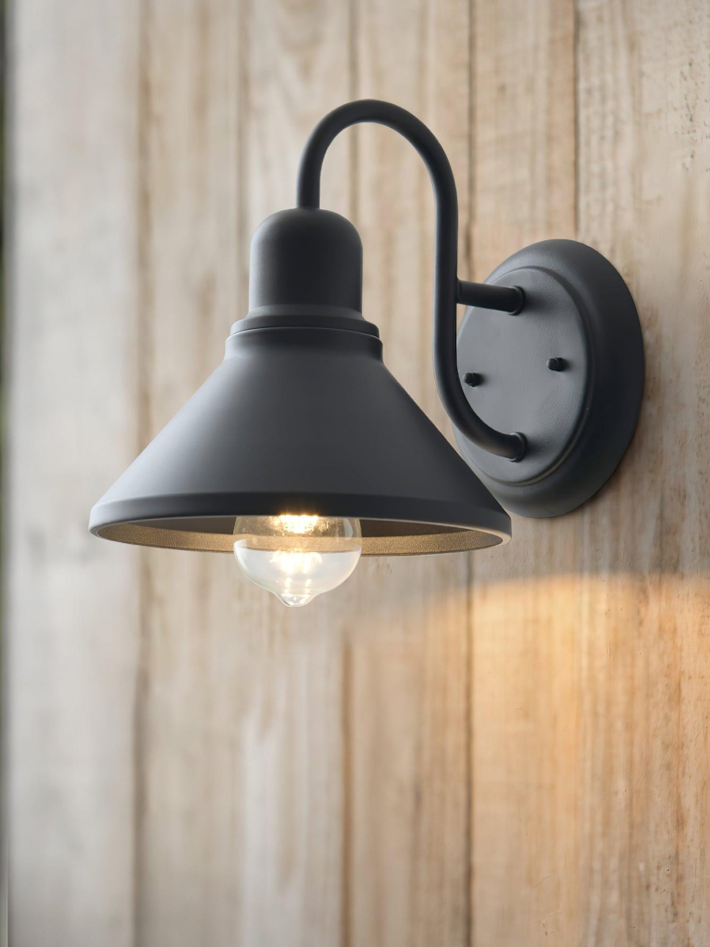 Fable Outdoor Wall sconce Wall Lamp