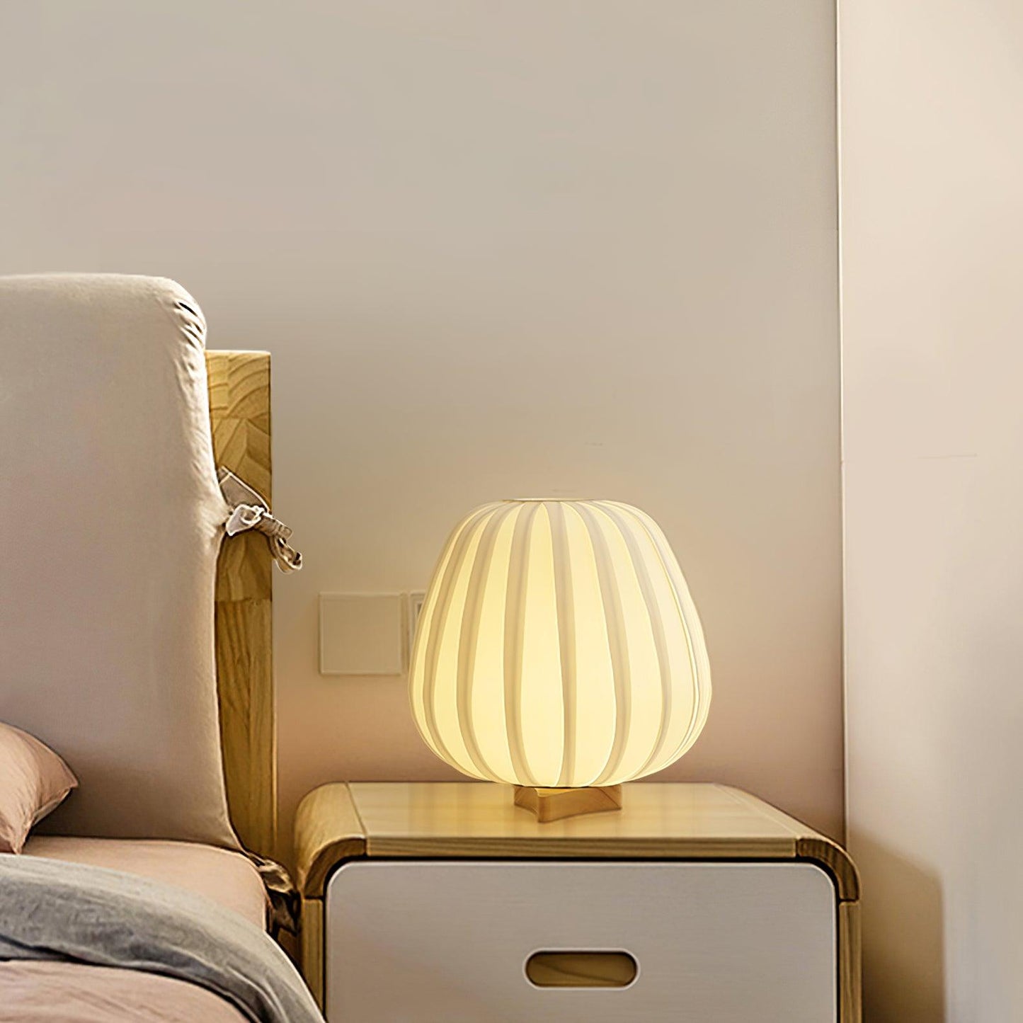 Fabric Minimalist Bedside lamp Table Lamp