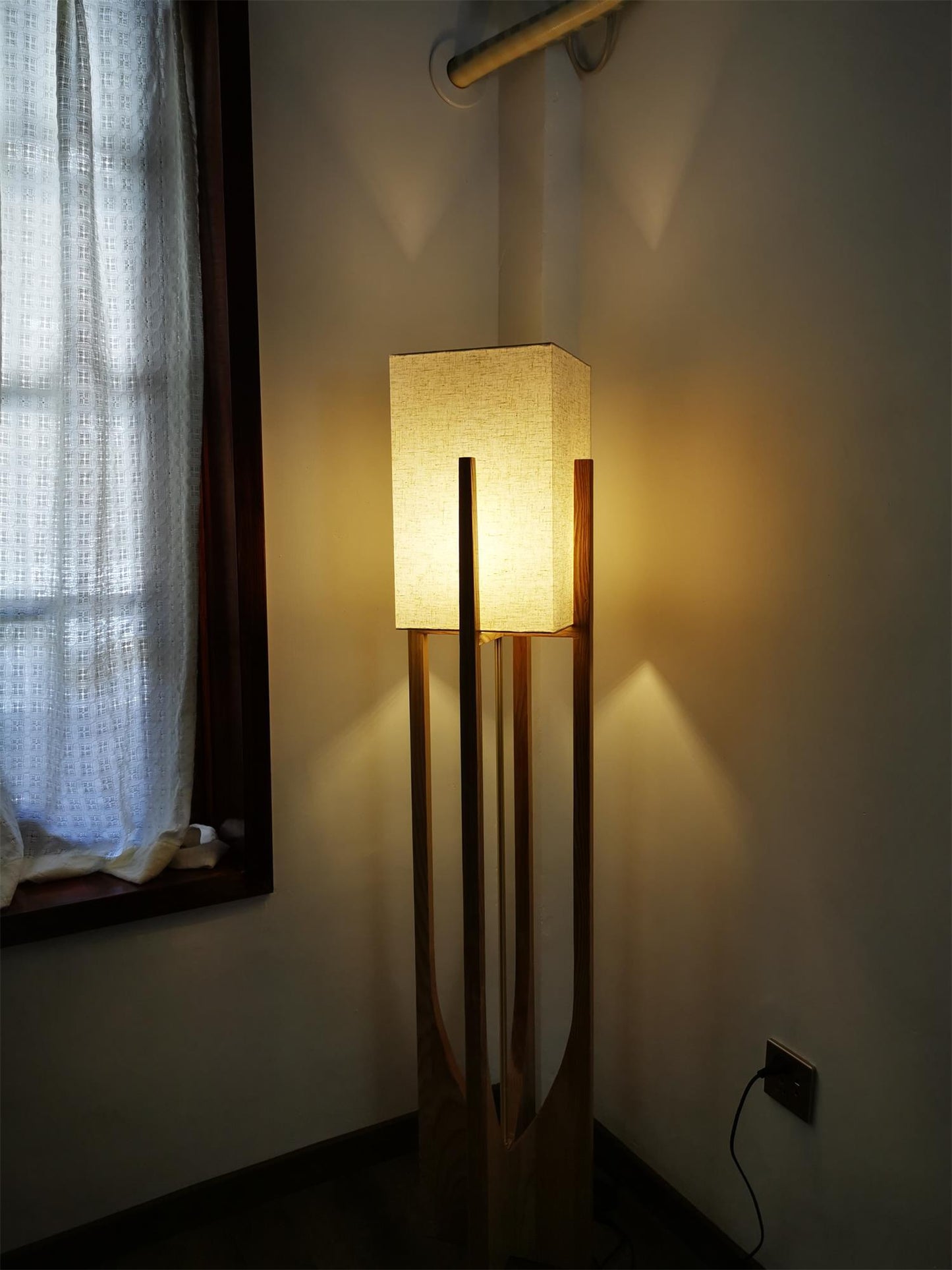 Fairbanks Free-standing Lamp Floor Lamp