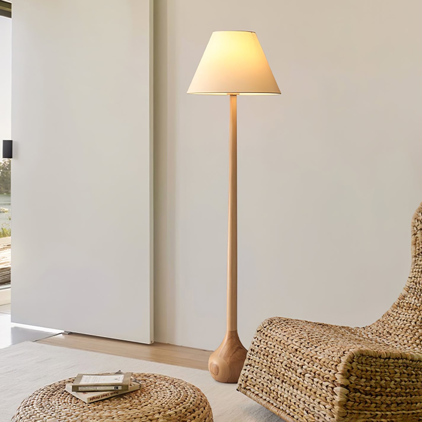 Final Strike Free-standing Lamp Floor Lamp