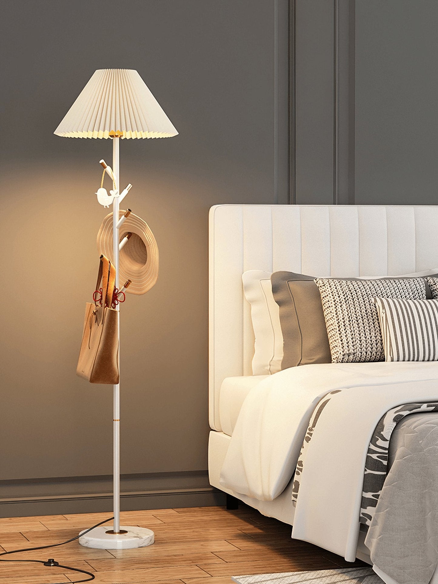 Flapper Free-standing Lamp Floor Light