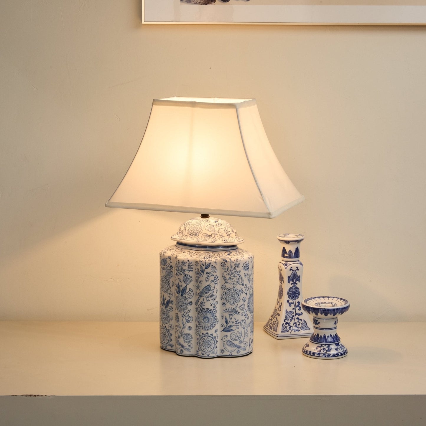 Floral Bird Jar Table Lamp