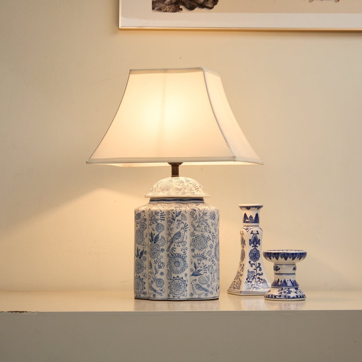 Floral Bird Jar Table Lamp