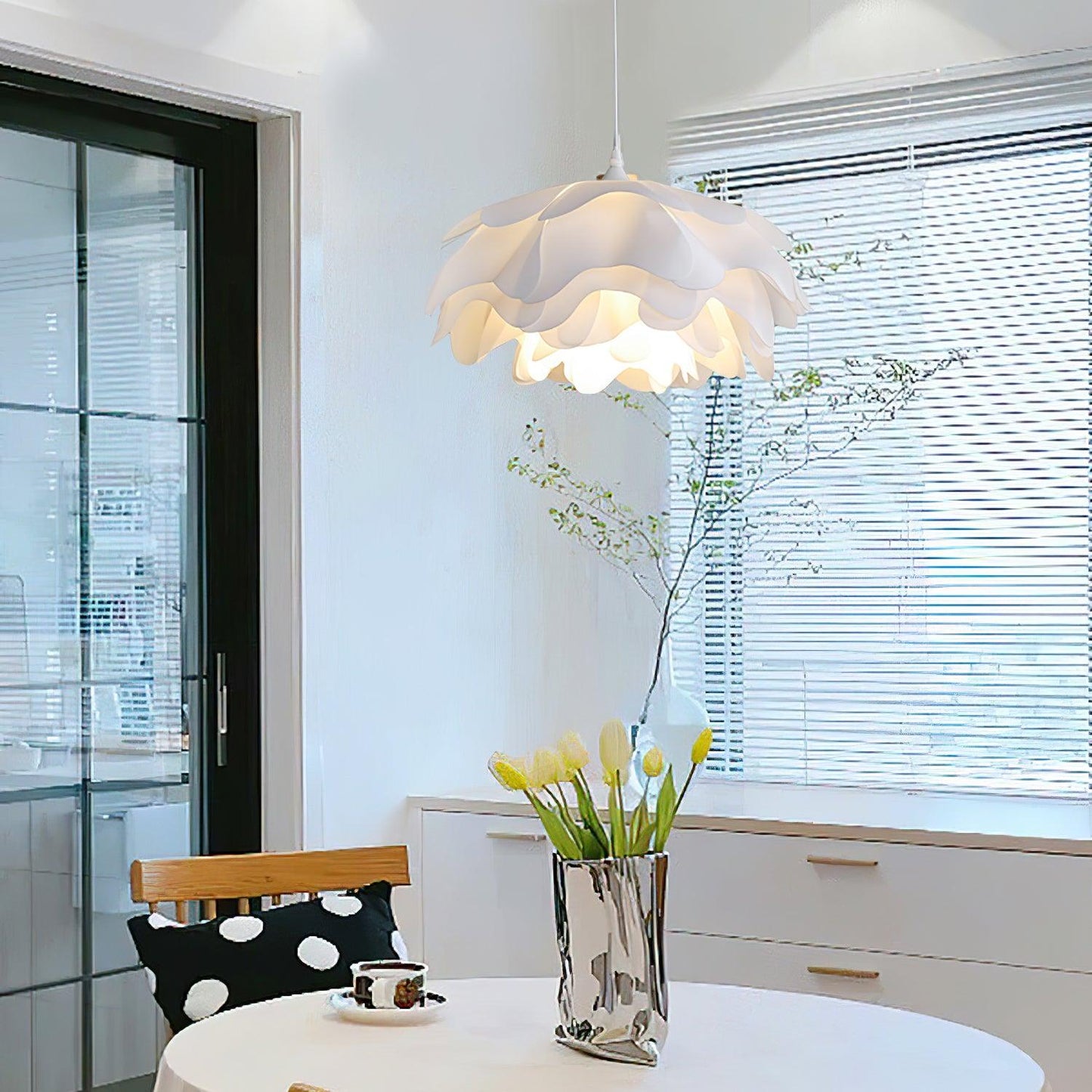 Flower Shaped White Hanging light Pendant Lamp