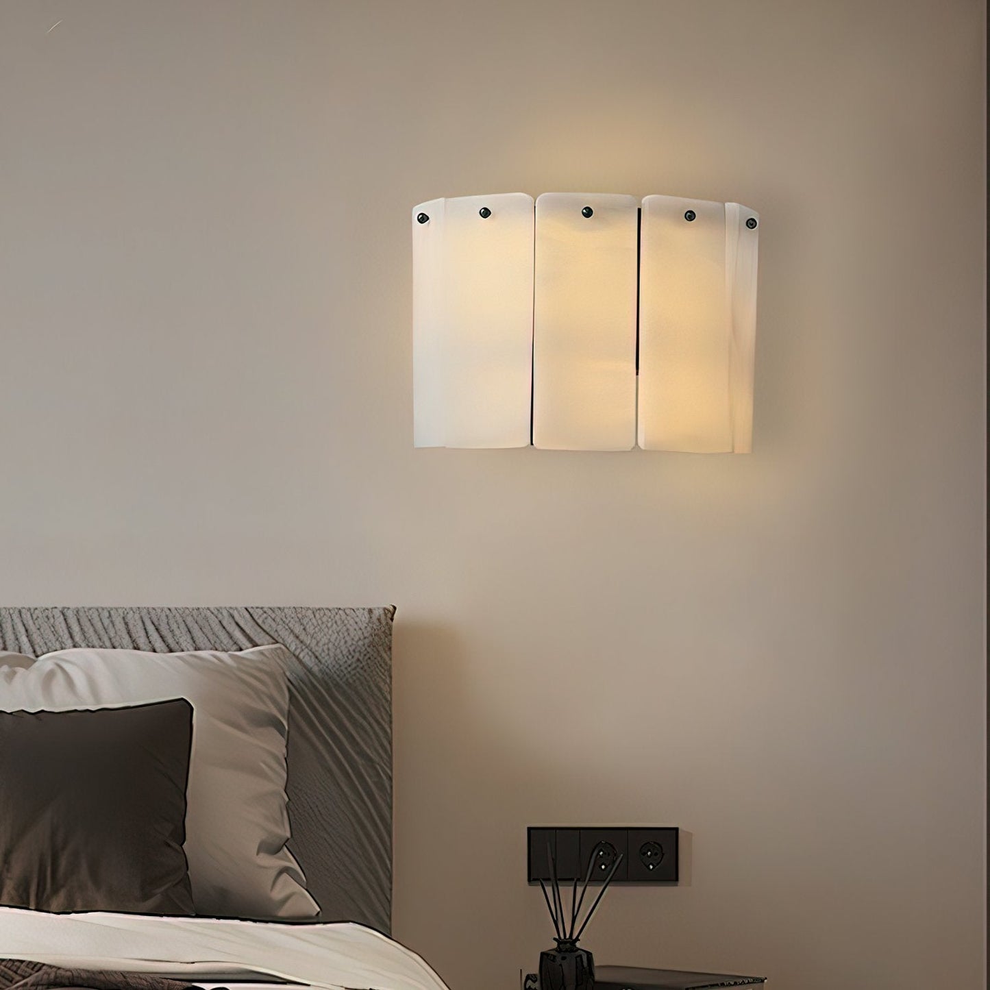 Fractured Alabaster Wall Sconce