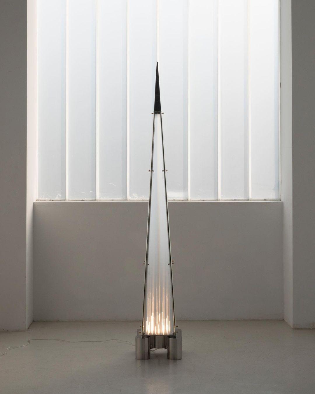 Fragment Floor Lamp