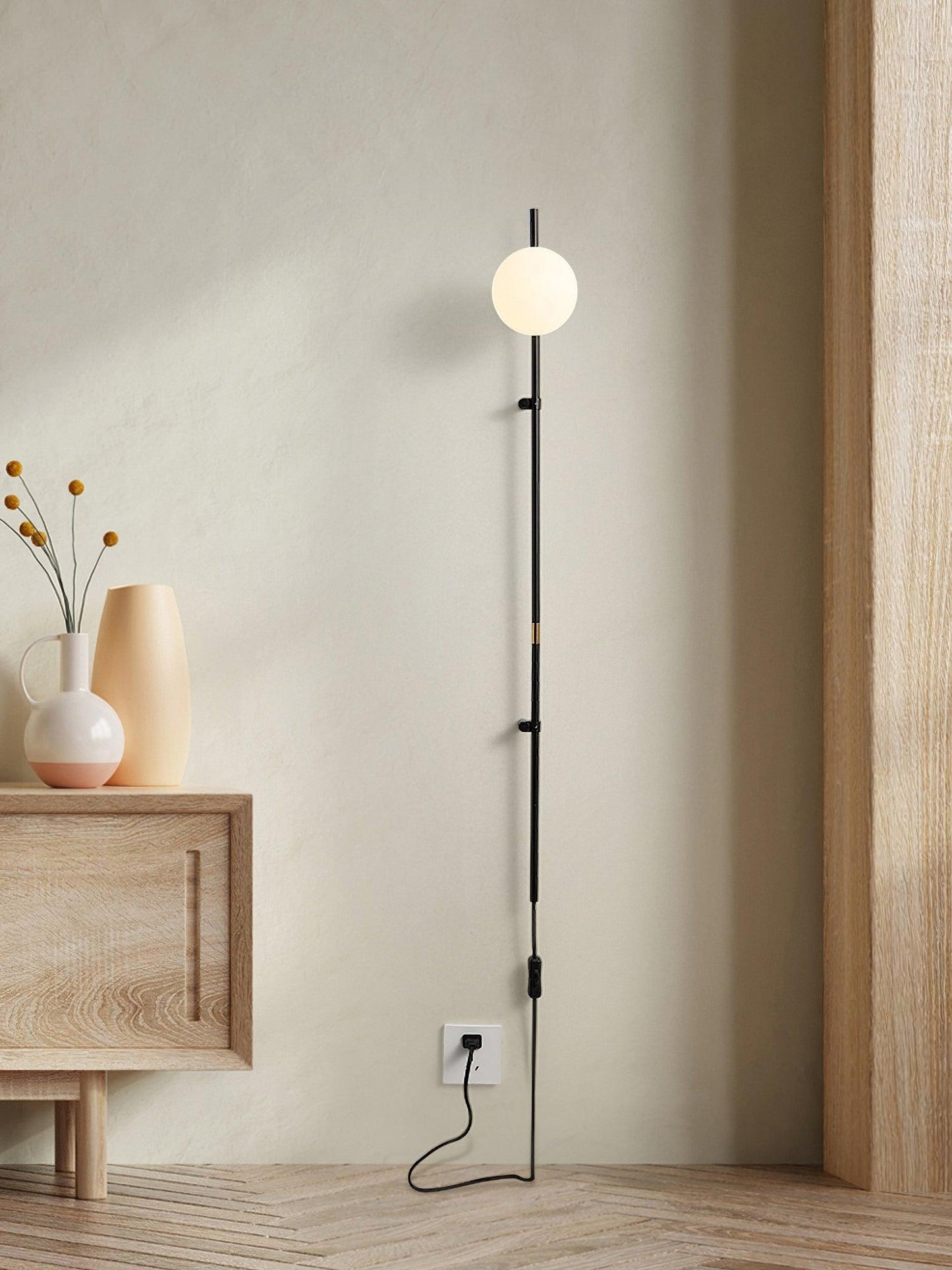 Funiculi Plug In Wall sconce Wall Lamp