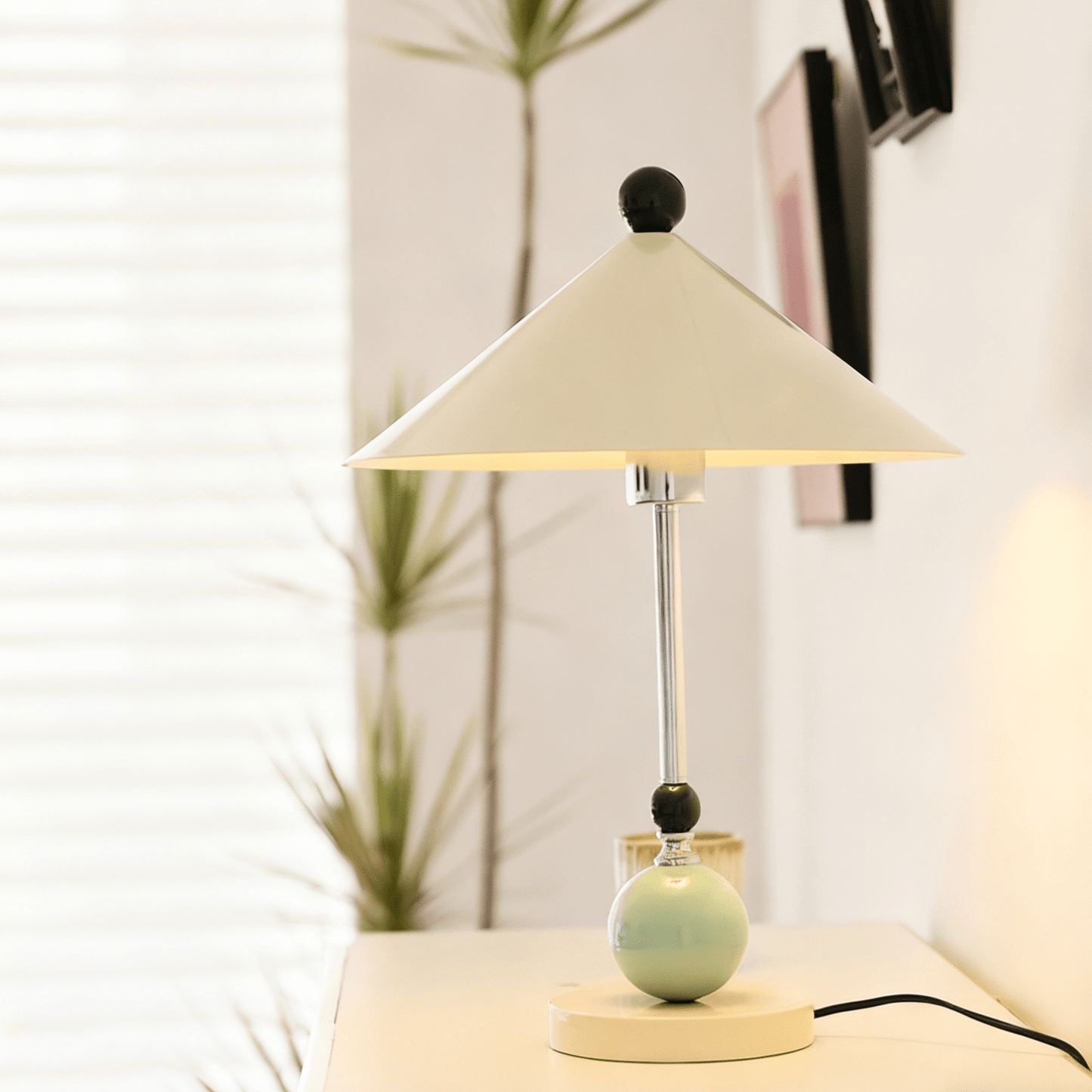 Geo Orb Table Light