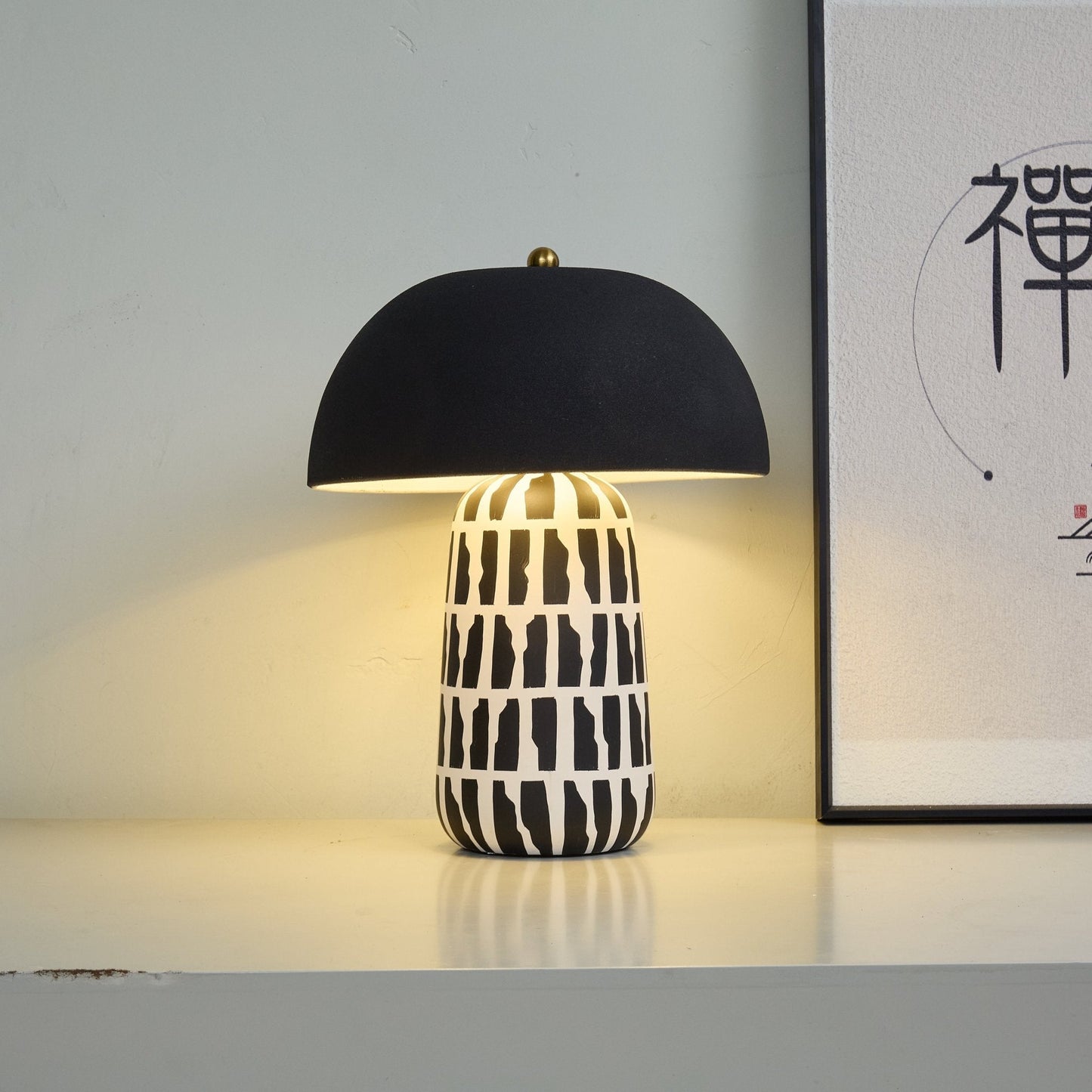 Geometric Pattern Ceramic Table Lamp