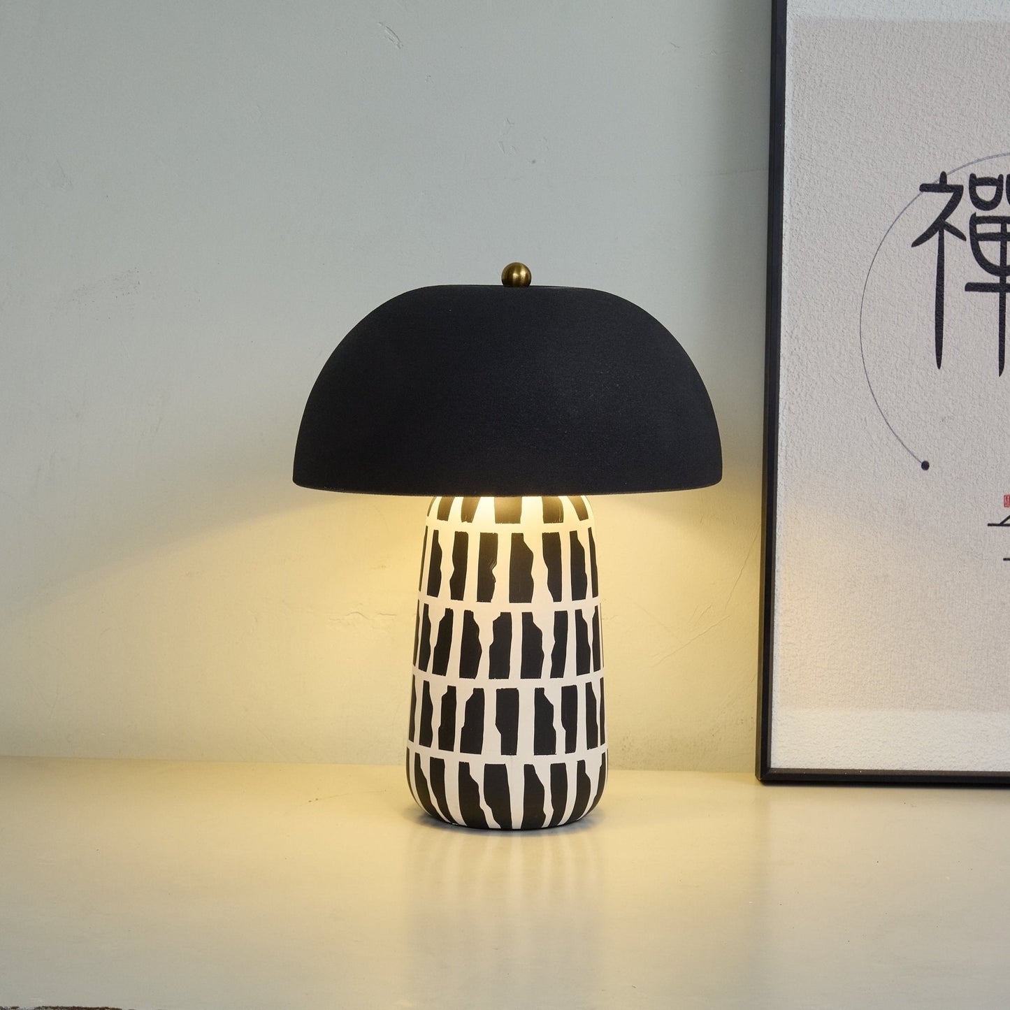 Geometric Pattern Ceramic Table Lamp