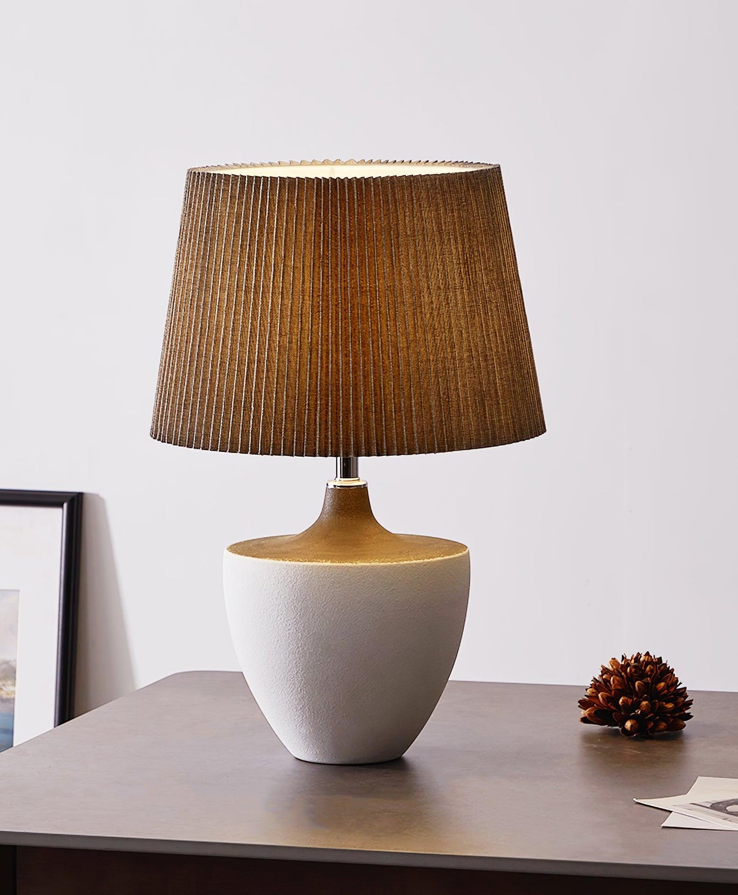 Ghassan Side table lamp Table Lamp