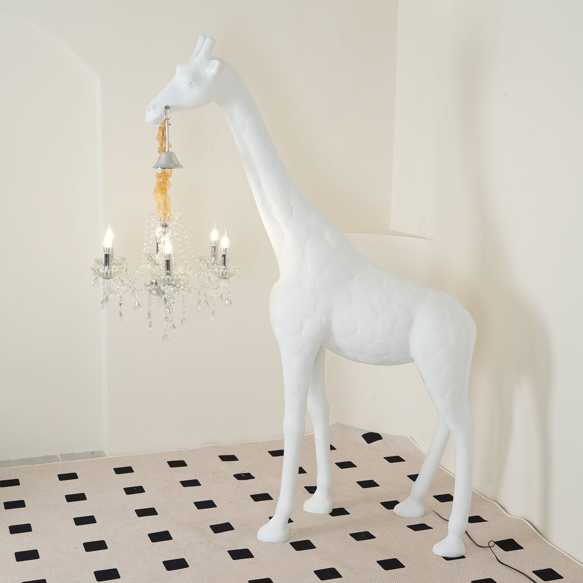 Giraffe Sculpture Free-standing Lamp Floor Lamp