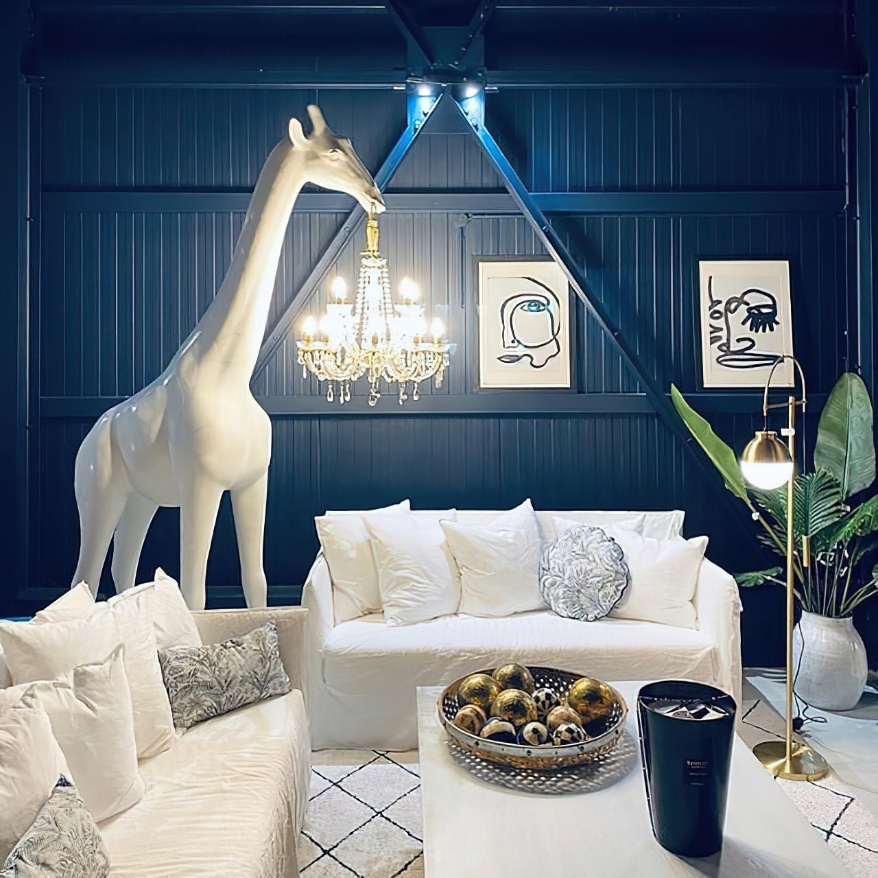 Giraffe Sculpture Free-standing Lamp Floor Lamp