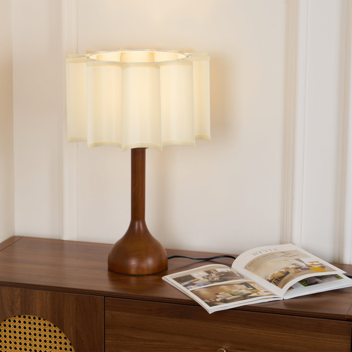 Hakka Side table lamp Table Lamp