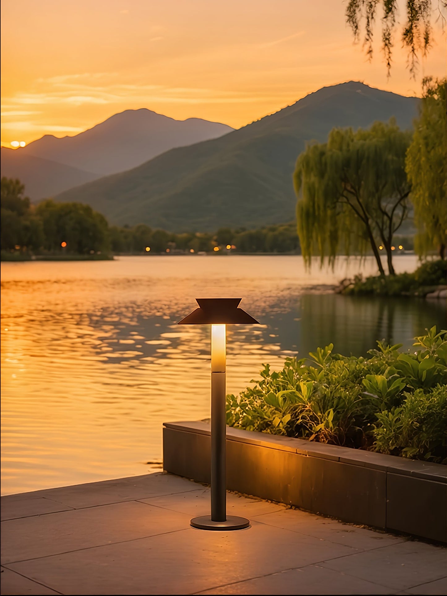 Halo Stem Outdoor Path Light