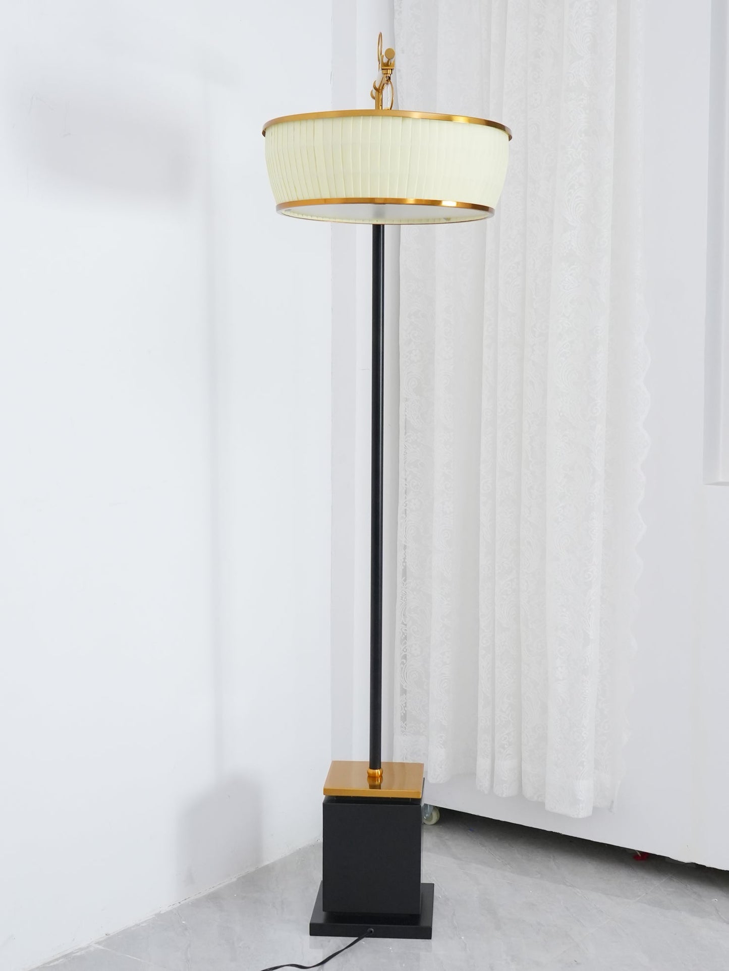 Hejun Fabric Accent Lamp Floor Lamp