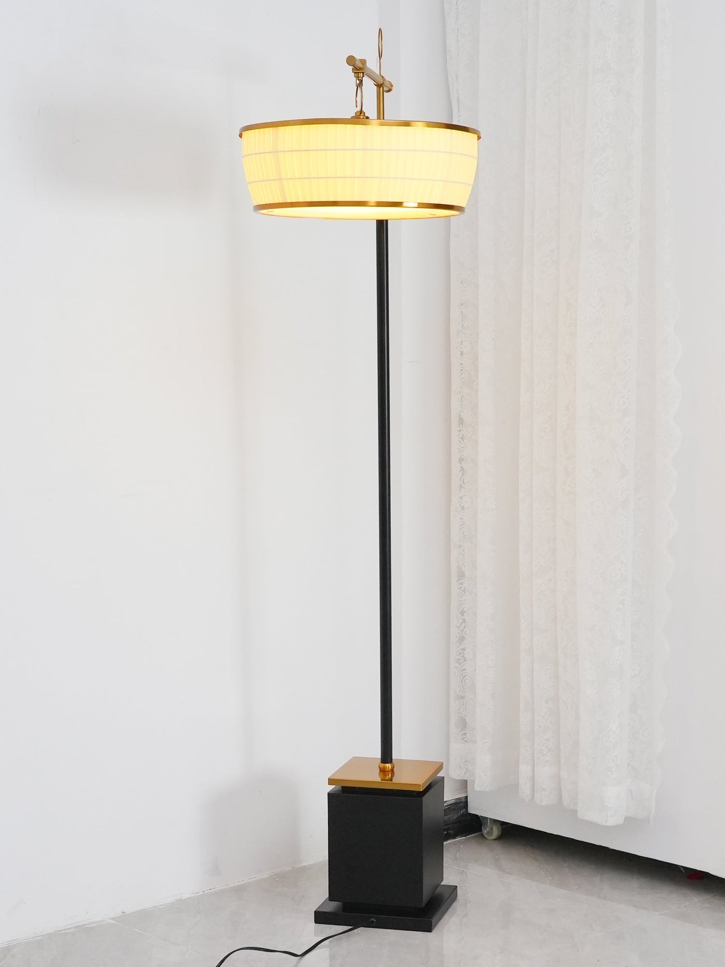 Hejun Fabric Accent Lamp Floor Lamp