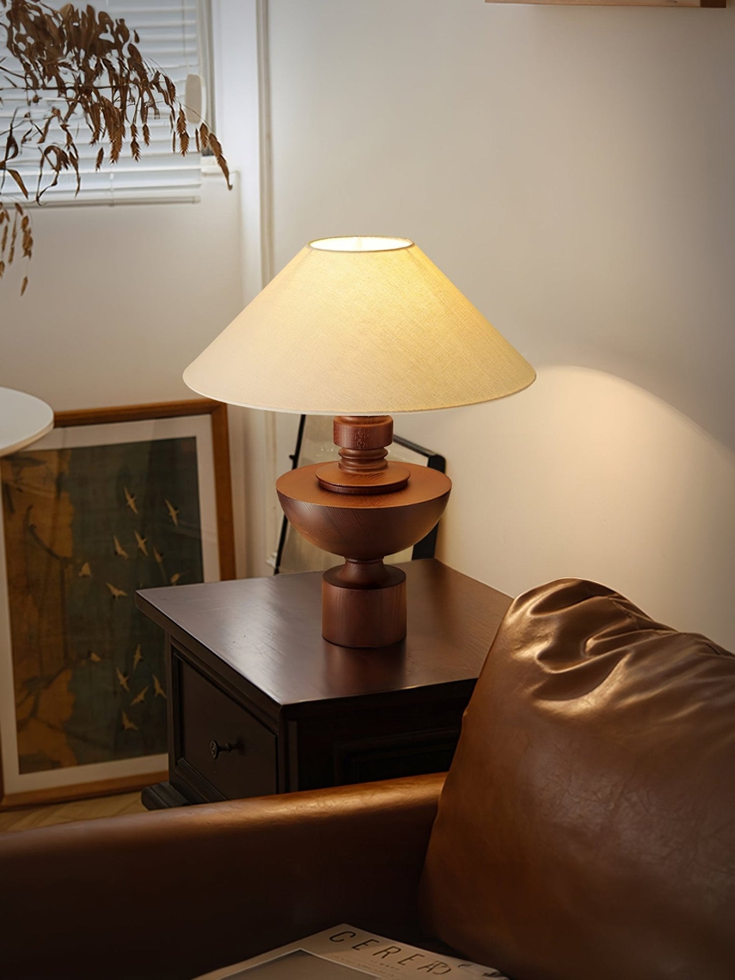 Helios Vase Table Lamp