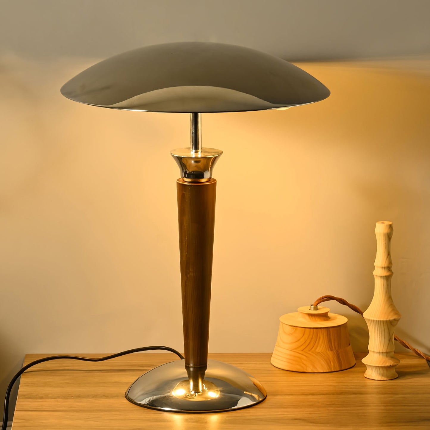 Helmet Portable lamp Table Lamp