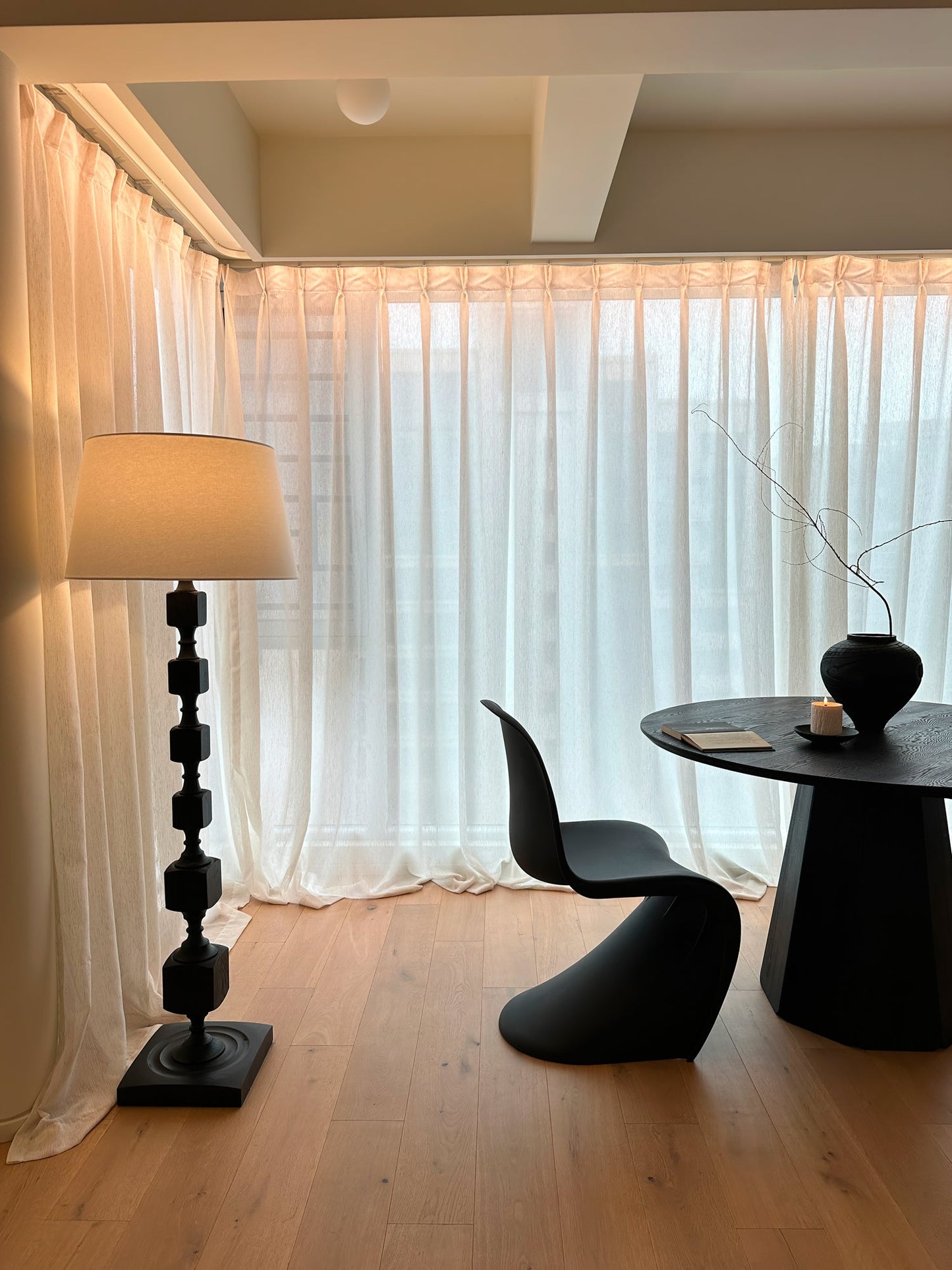 Hexas Ambient Floor Lamp Floor Lamp