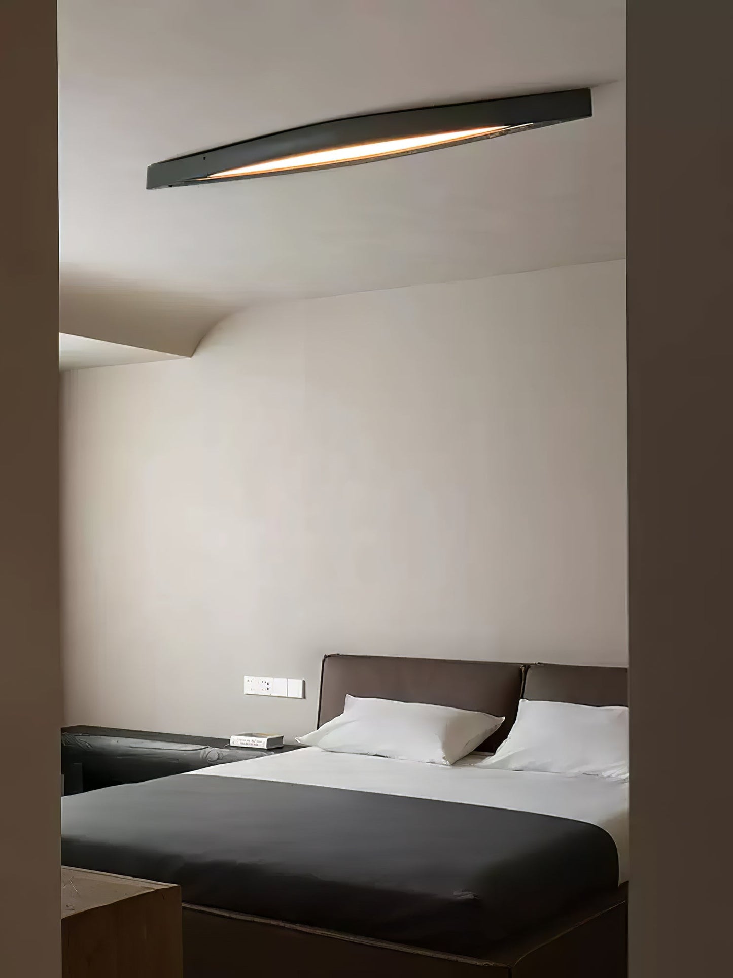 Horizon Linear Wood Overhead light Ceiling Lamp