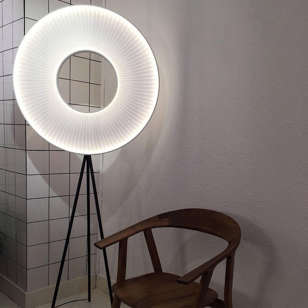 Iris Floor-mounted Lamp Floor Lamp