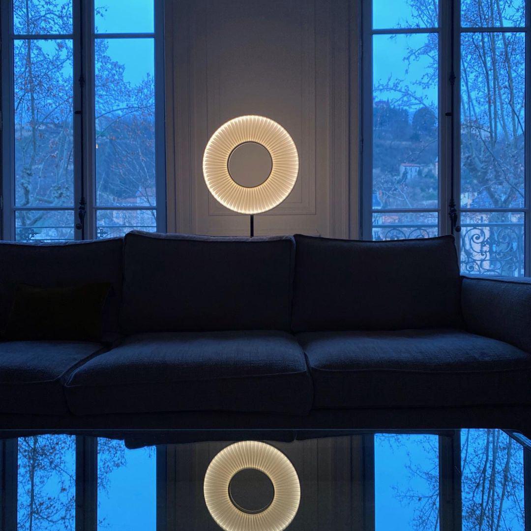 Iris Floor-mounted Lamp Floor Lamp