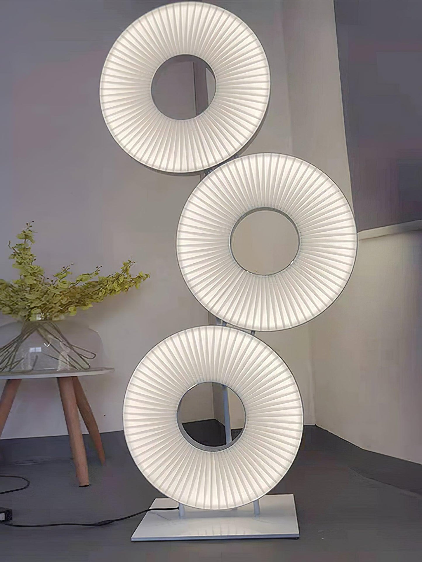 Iris Totem Floor Lamp