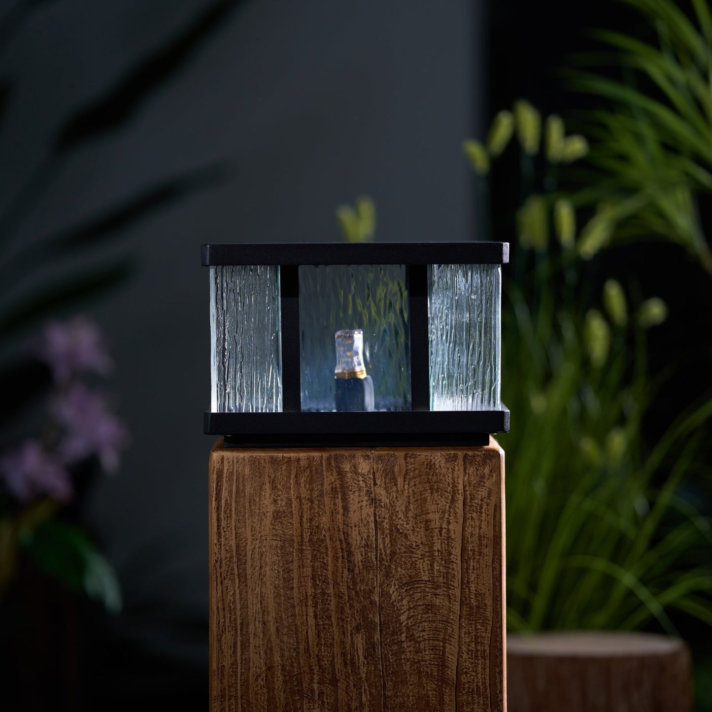 Stratos Square Outdoor Light