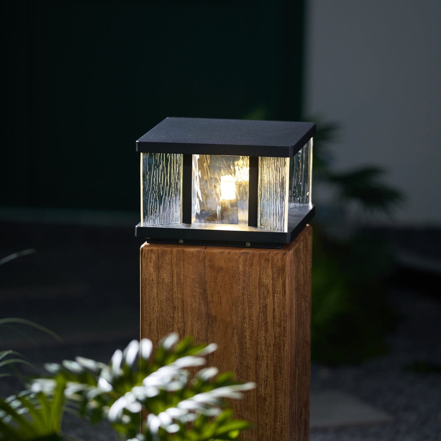 Stratos Square Outdoor Light