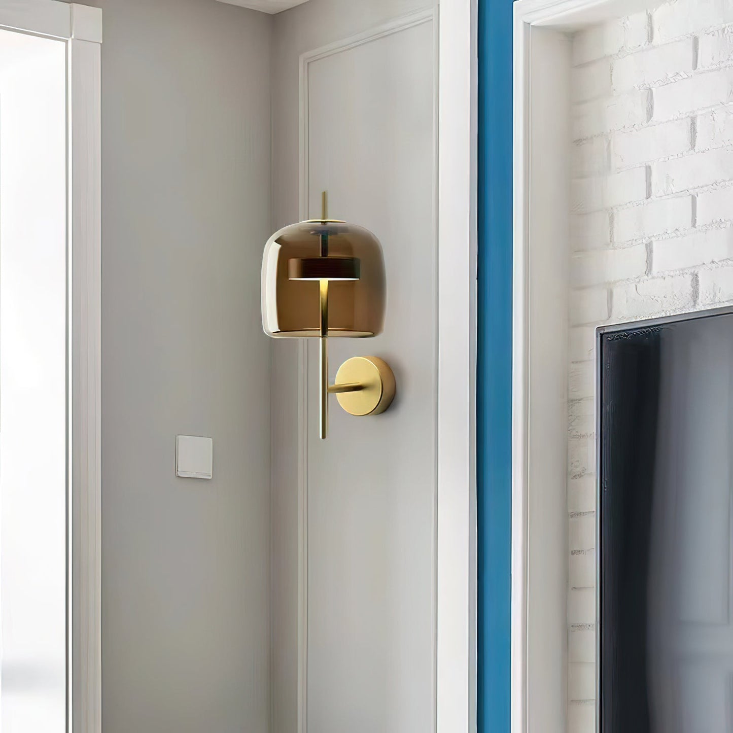 Hourglass Bracket light Wall Sconce