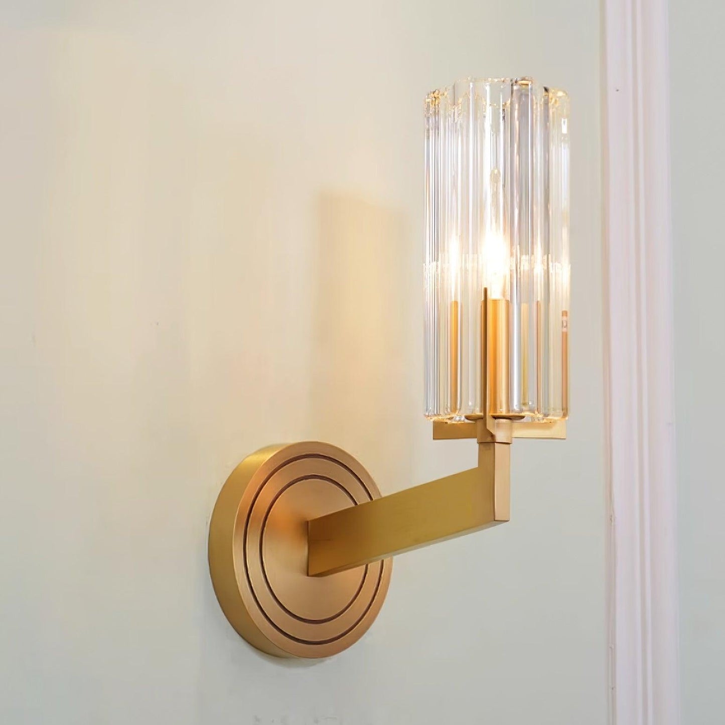 Kayla Brass Bracket light Wall Lamp