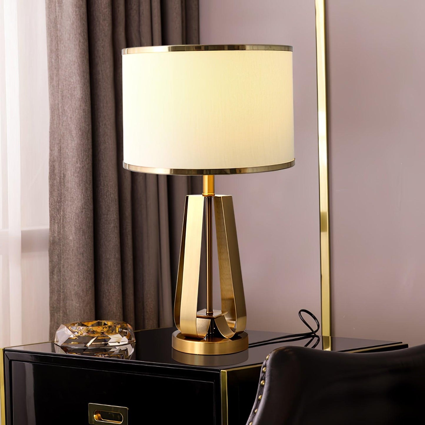 Laila Task lamp Table Lamp