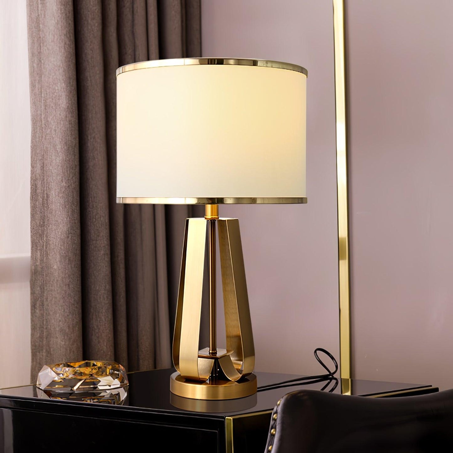 Laila Task lamp Table Lamp