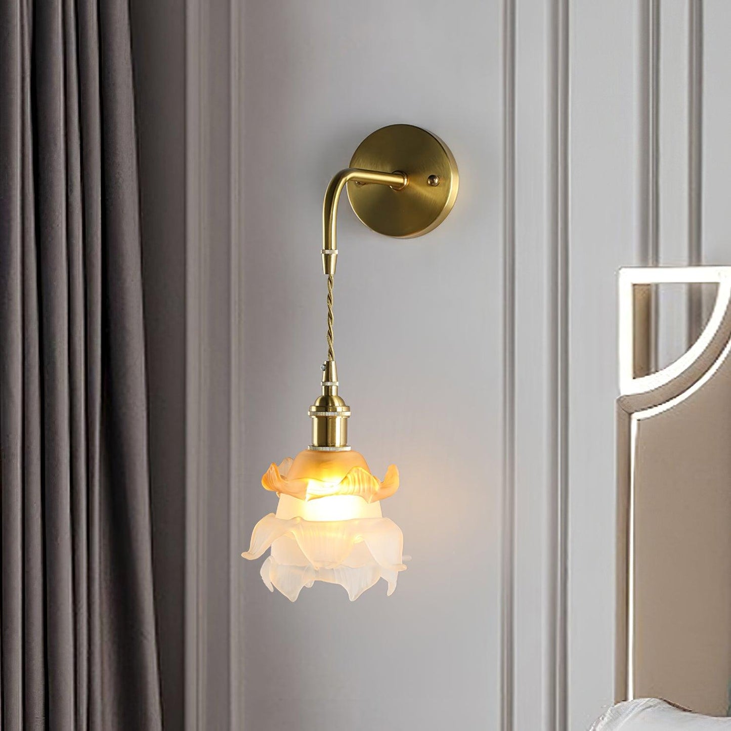 Laura Brass Wall sconce Wall Lamp