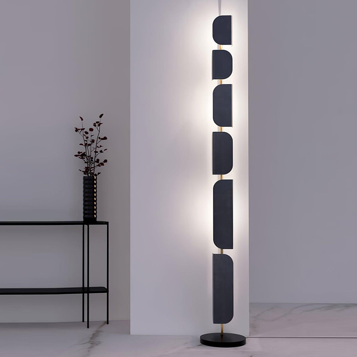 Leagan Floor Lamp