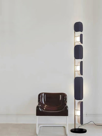 Leagan Floor Lamp