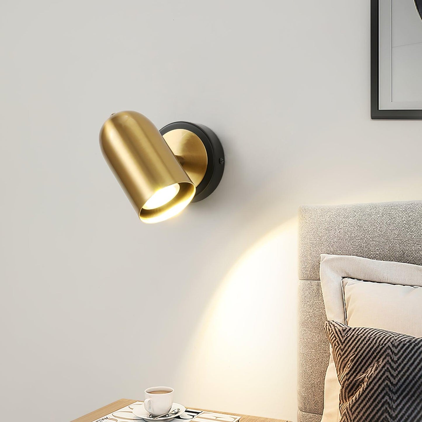 Leonardo Gold Wall light Wall Lamp