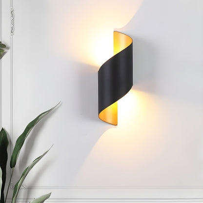 Lila Bracket light Wall Lamp