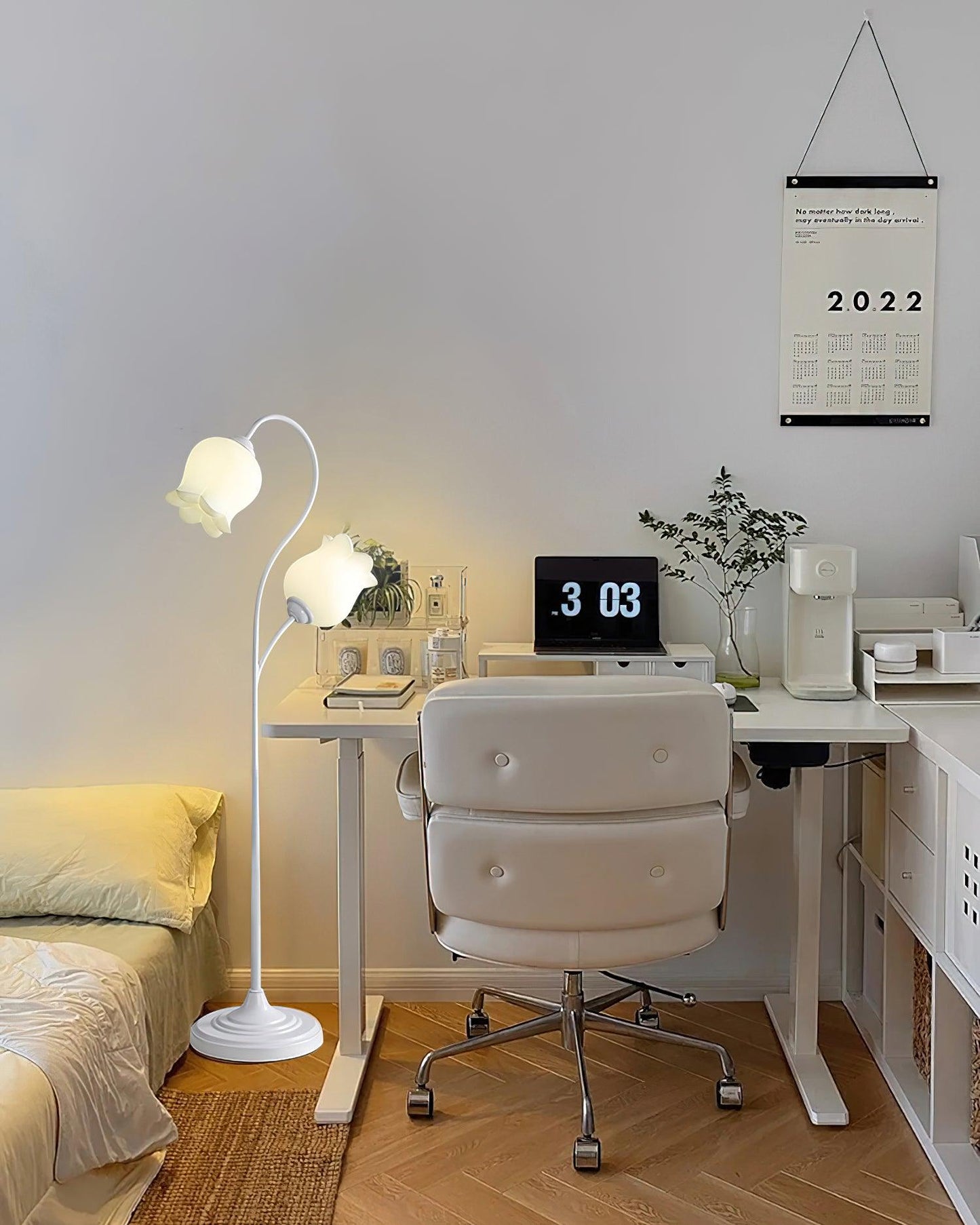 Lilium Tall Lamp Floor Lamp