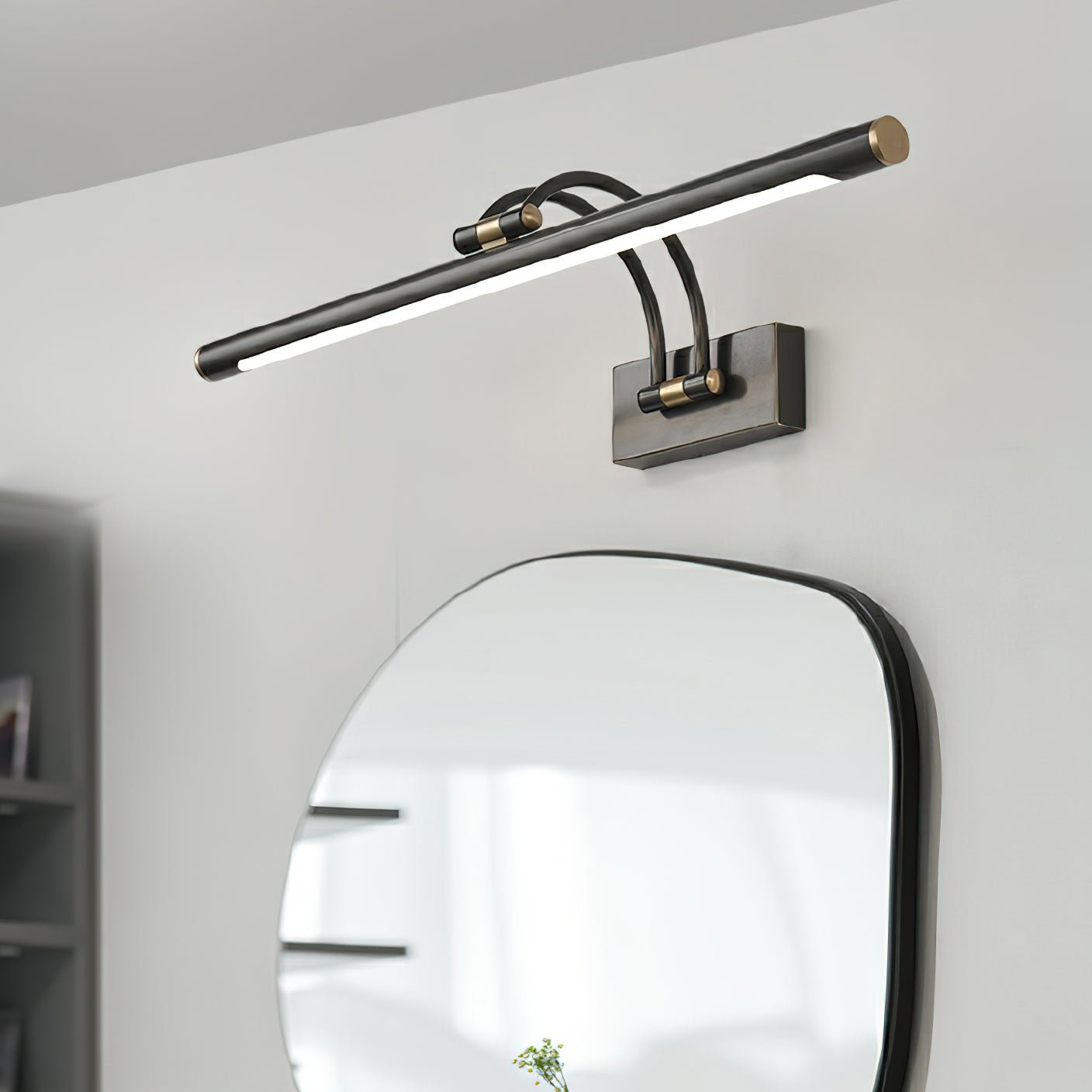 Linear Vanity Bracket light Wall Light