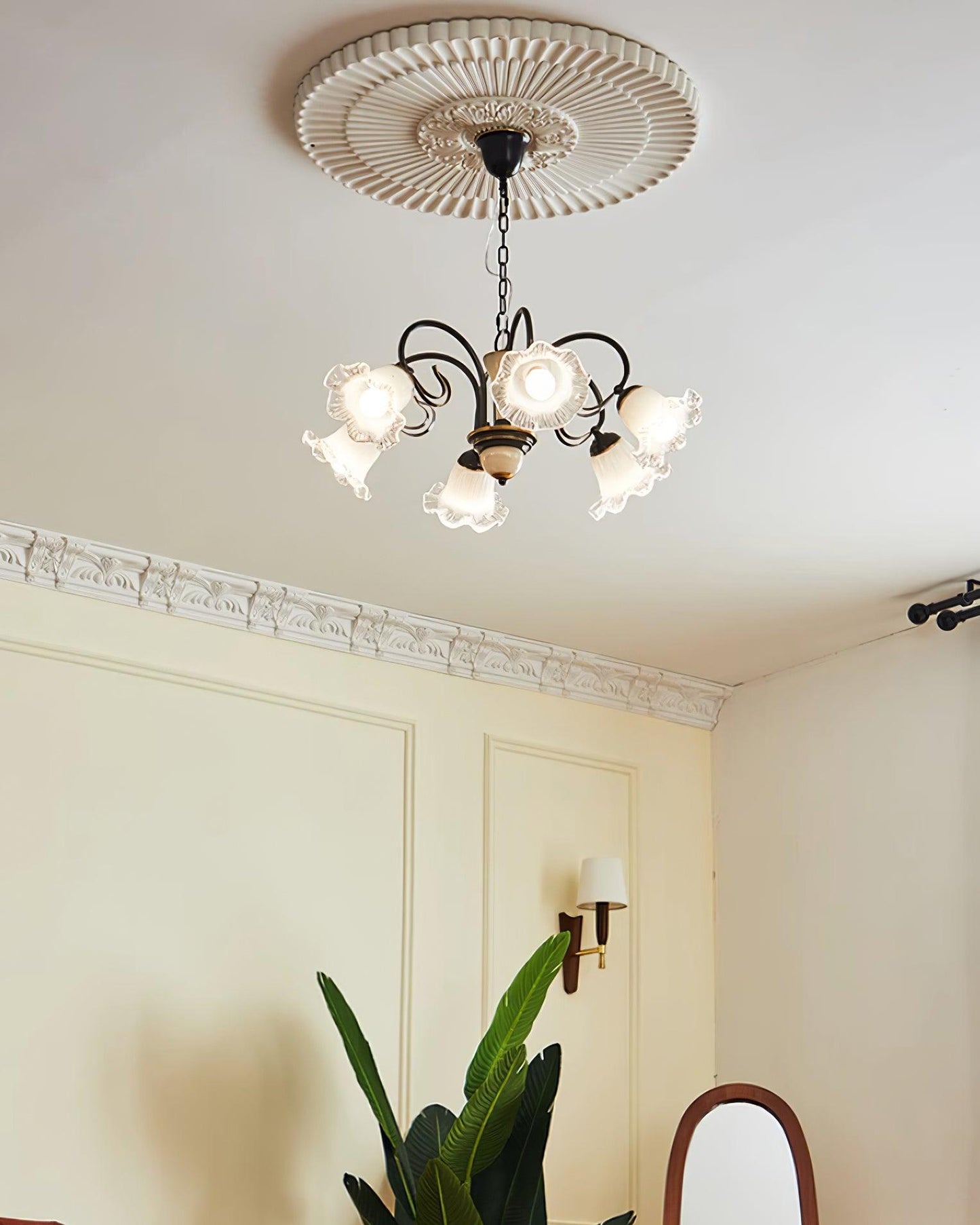 Luce Black Chandelier