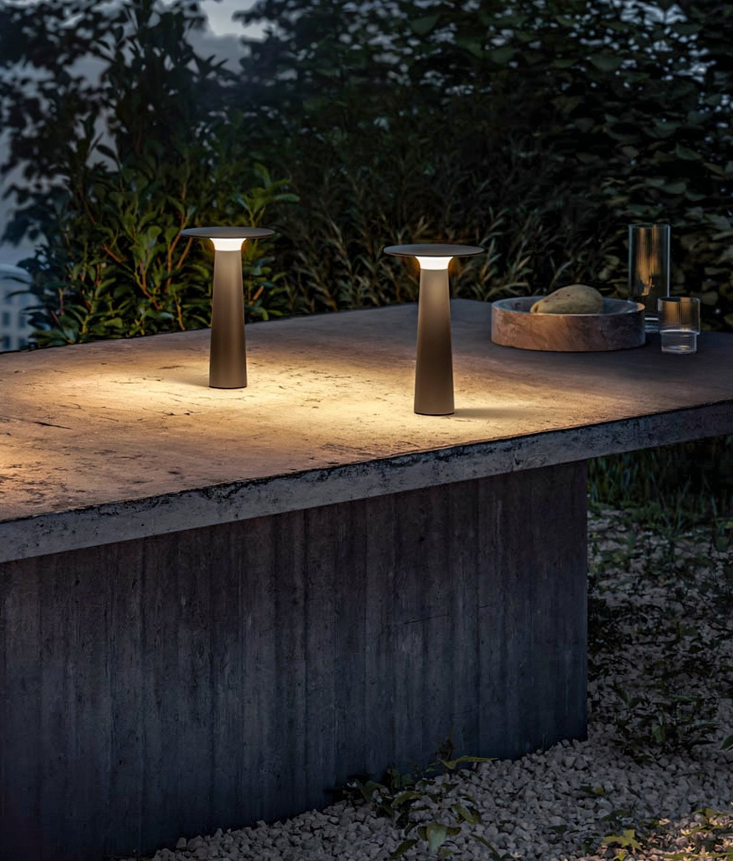 Luma Disk Outdoor Table Light